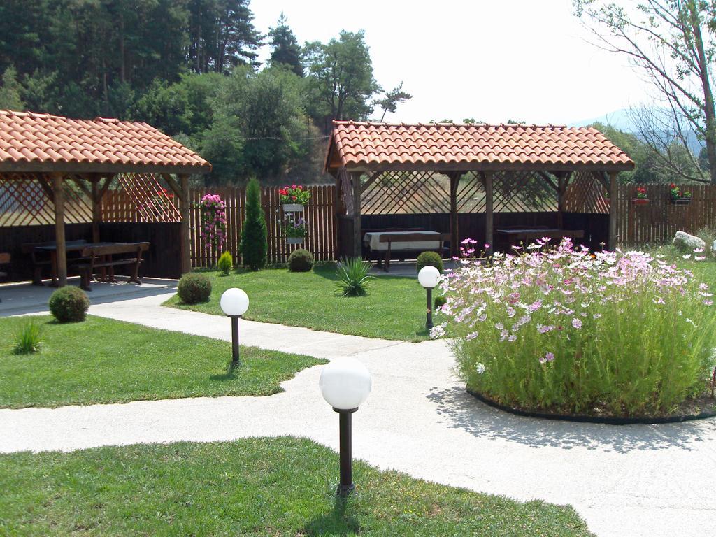 Bistrica Hotel Samokov Eksteriør billede